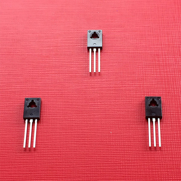 三極管與MOS管這么相似，能夠替換使用嗎？